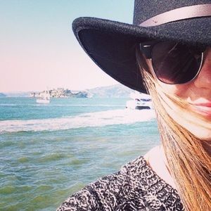 Meet your Posher, Lexie